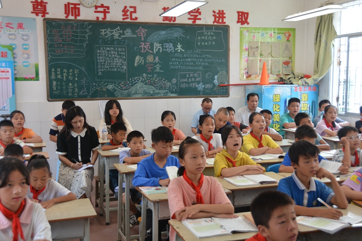听课现场.JPG