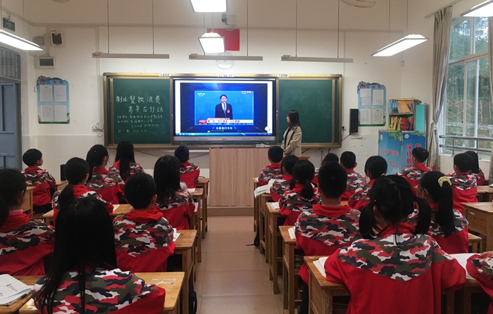 乳城镇中心小学 制止餐饮浪费宣传教育2(1).jpg