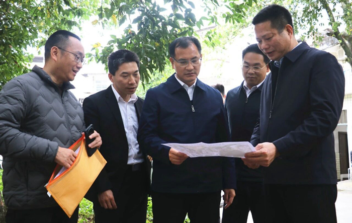 黄艺坤调研我县供水保障及安全工作