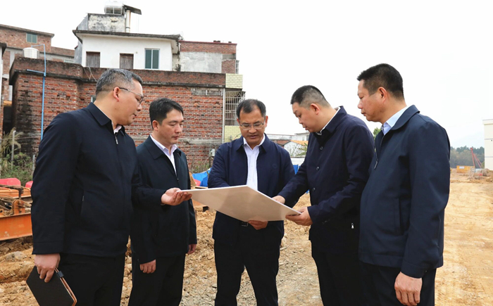 黄艺坤赴桂头镇调研督导重点项目建设