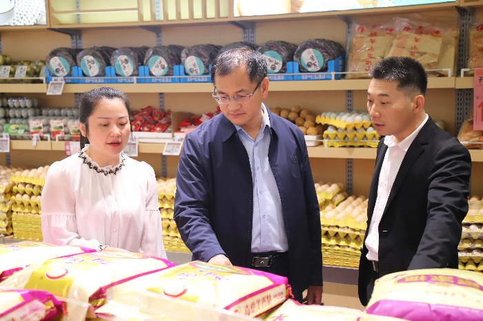 黄艺坤率队开展节前安全生产和防汛备汛督导检查