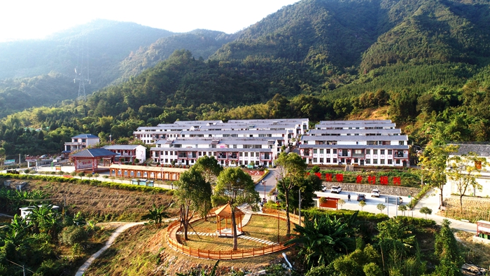 冲禾花鱼养殖基地乳源瑶族自治县大桥镇扶贫产业蛋鸡养殖基地乳源瑶族
